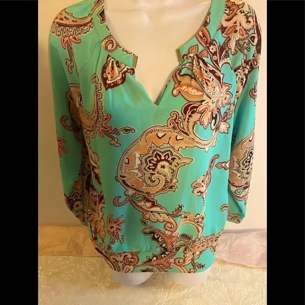 💥New York &Company floral Long Sleeve Blouse-S